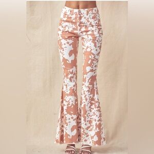 Sunland17 high rise cowhide flare with frayed hem jeans size Small